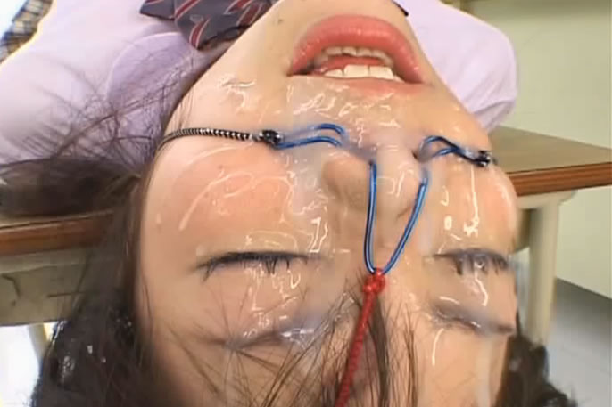 Japanese nose hook facials